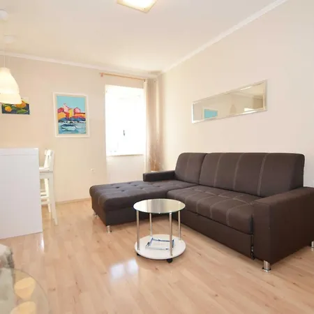 Apartment Seaside Charm In Rovinj