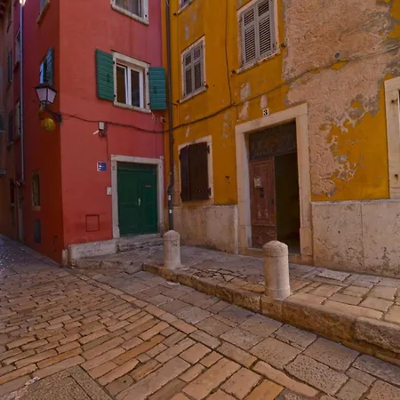 Apartment Seaside Charm In Rovinj